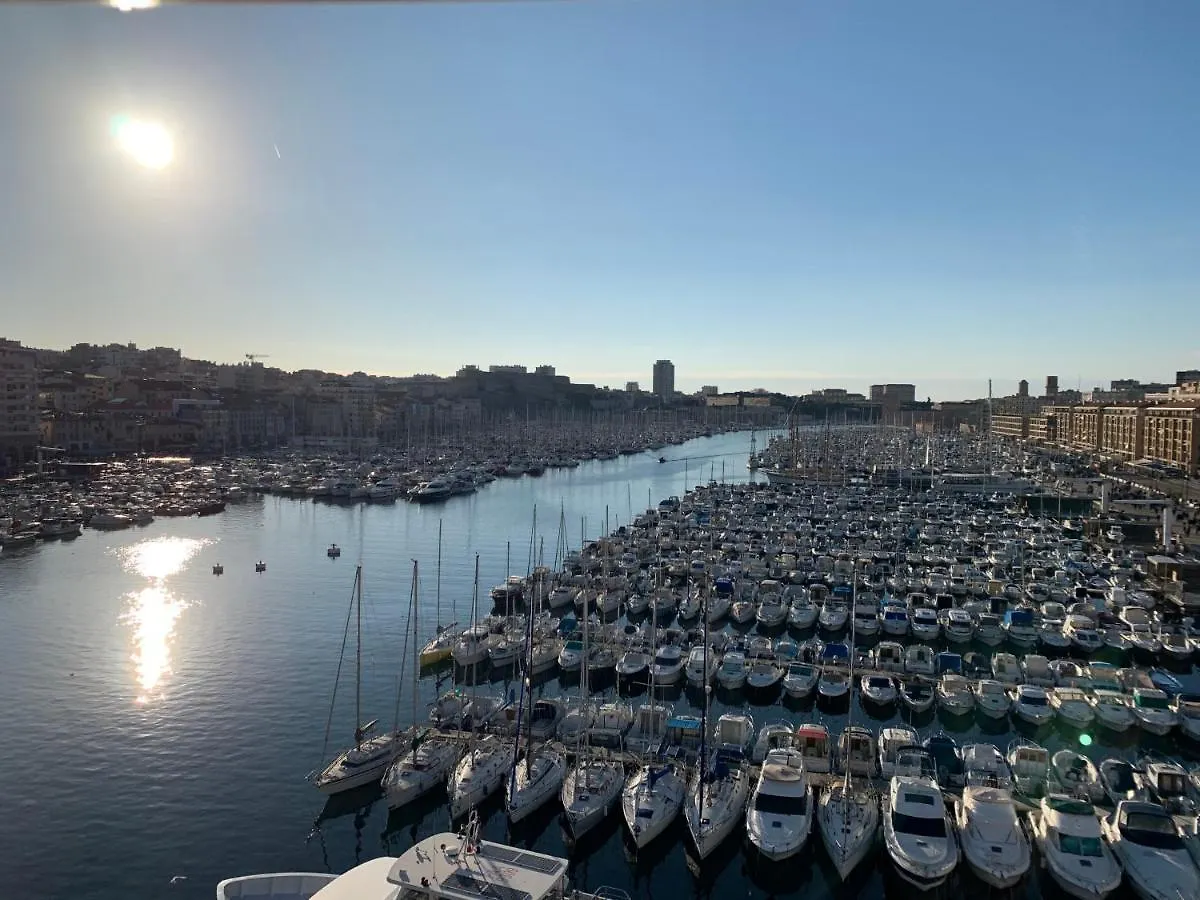 Elegant Studio Sous Les Toits Marseille 0*,